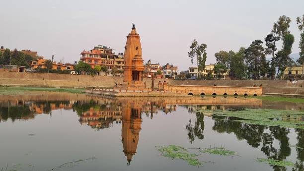 Delhi to Rudrapur Taxi